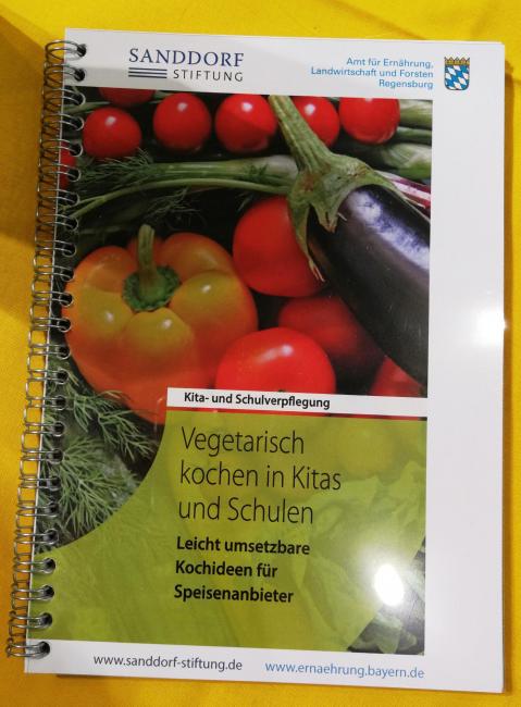 „Vegetarisch Kochen in Kitas und Schulen“