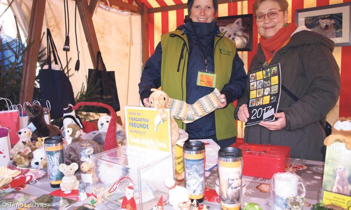 Sabine Döring und Ulrike Reich-Zmarsly im Tiergarten Nürnberg.