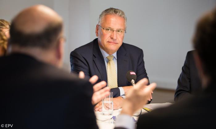 Innenminister Joachim Herrmann im Redaktionsgespräch