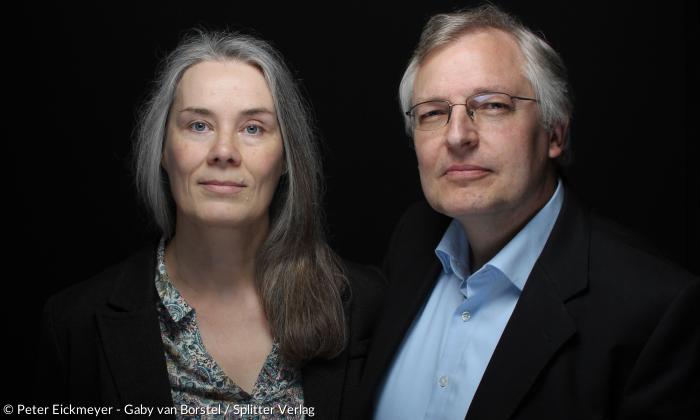 Die Journalistin Gaby van Borstel und der Comickünstler Peter Eickmeyer.