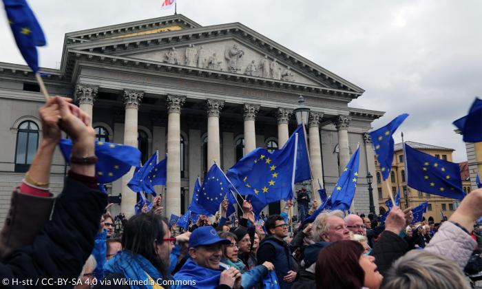 »Pulse of Europe«-Demonstration vor dem Nationaltheater am 19. März in München.