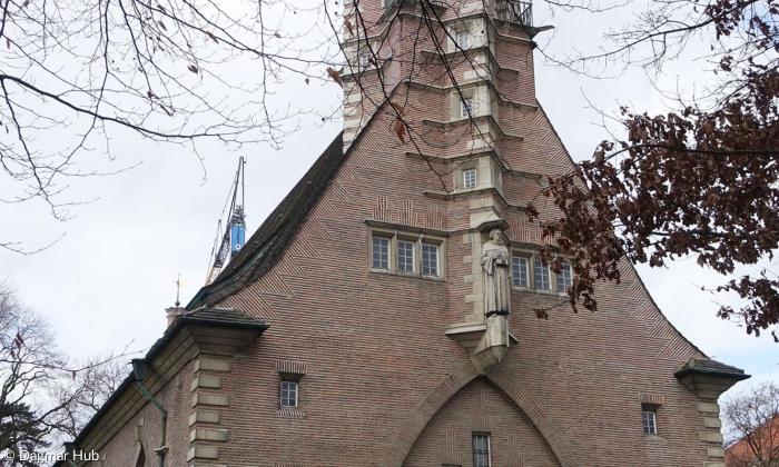 Die von Theodor Veil 1926 bis 1928 erbaute Martin-Luther-Kirche in Ulm.