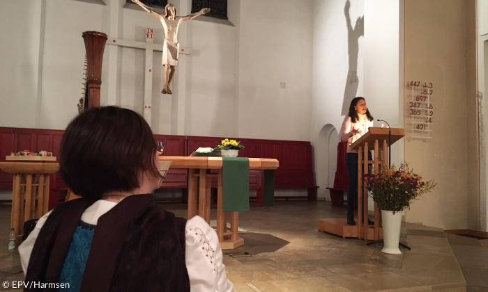 Frauenmahl in der Lutherkirche in München.