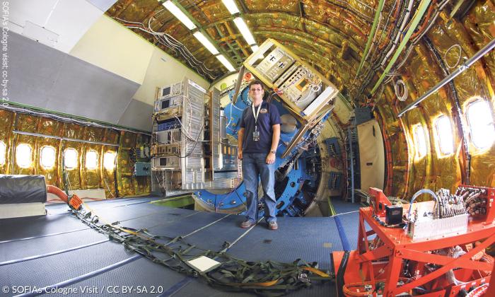Im Inneren der fliegenden Sternwarte »Sofia«: geballte Technik im Rumpf einer Boeing 747.