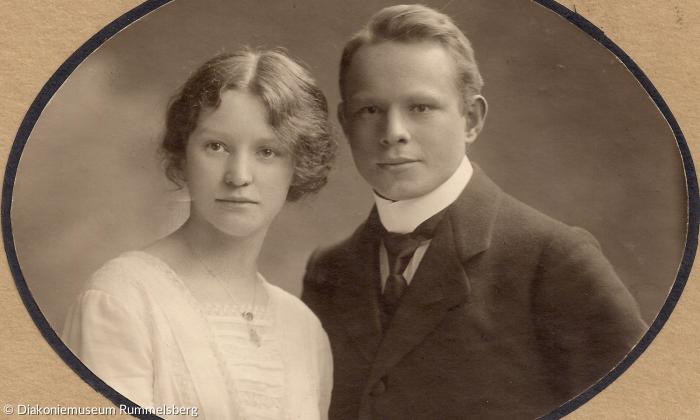 Das Hochzeitsbild des späteren Rummelsberger Rektorenehepaars Karl und Marie Nicol aus dem Jahr 1913.