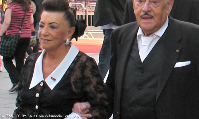Filmproduzent Artur Brauner mit seiner Frau Maria 2010 auf dem »Boulevard der Stars« in Berlin.