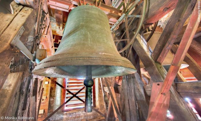 Die Glocke »Salve« im Turm der St.-Mang-Kirche.