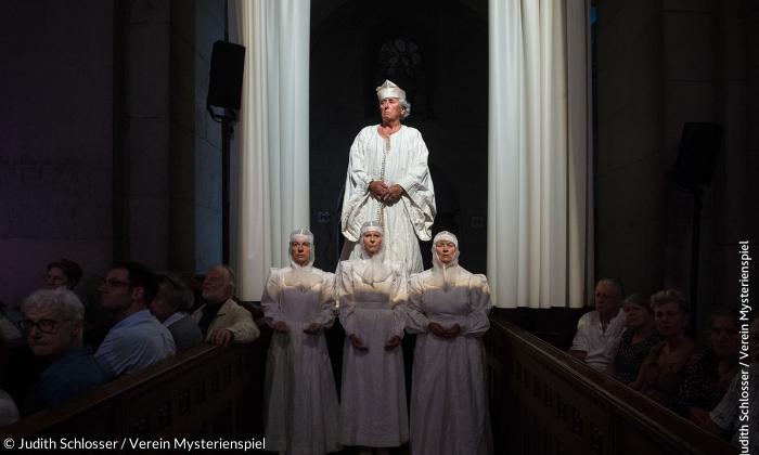 »Akte Zwingli« im Zürcher Großmünster: Szene in einer Seitenkapelle.