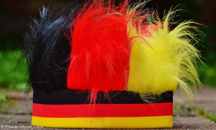 Fanartikel in schwarz-rot-gold