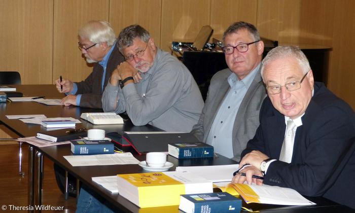 Pfarrkonferenz in Passau (von rechts): Rainer Oechslen, Dekan Wolfgang Bub, Asylbeauftragter Peter Metzger und stellvertretender Dekan Dieter Martin.