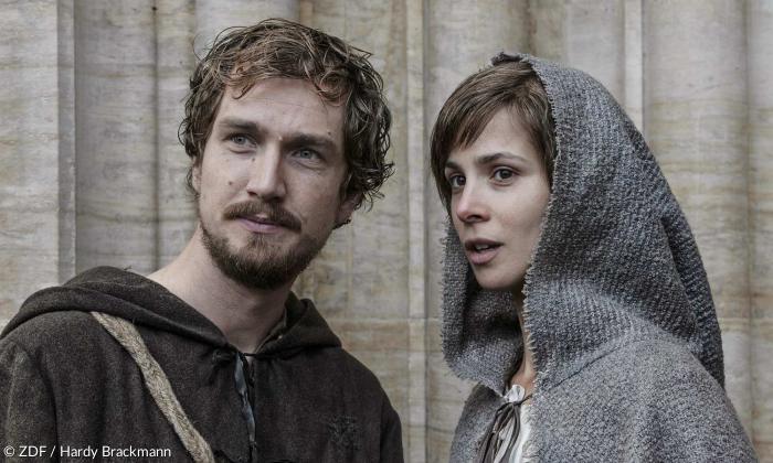 Thomas Müntzer (Jan Krauter) und Ottilie von Gersen (Aylin Tezel).