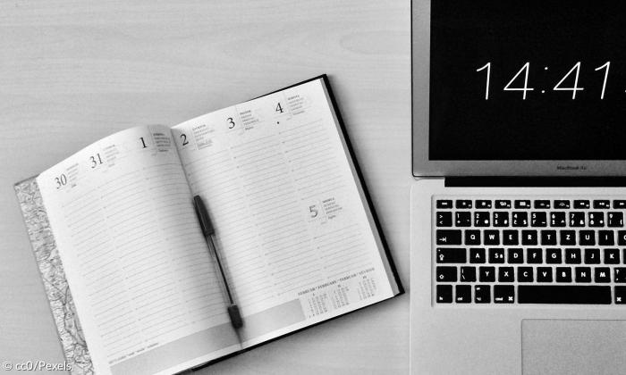 Arbeiten Computer Uhrzeit Terminplan