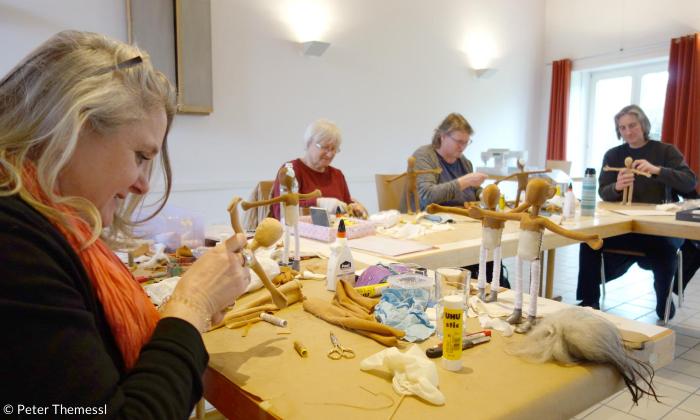 Egli-Figuren werden in Kursen selbst genäht.