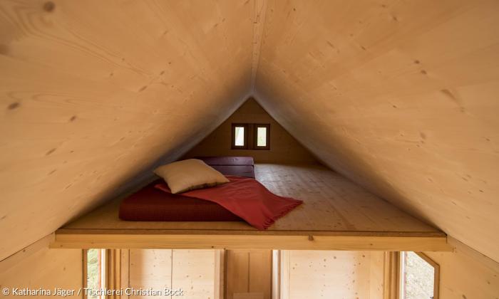 Nichts für Leute mit Platzangst - Im "Schlafzimmer" des Tiny House wird es kuschlig.