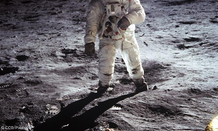 Mond Apollo 11