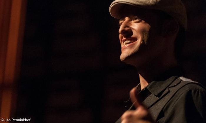 Der israelische Tenor und Wahl-Augsburger Yoéd Sorek bei einem Auftritt mit »Simas Liedern« bei einem Festival in Amsterdam.