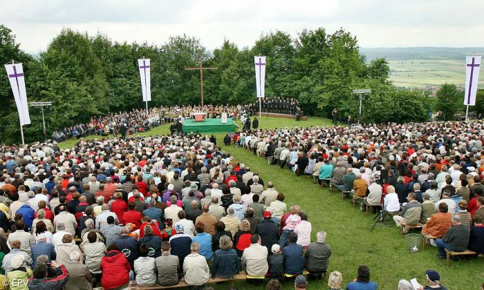 Freiluftgottesdienst auf dem Bayerischen Kirchentag
