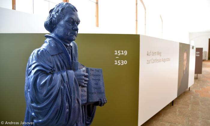 Lutherstatue in St. Anna in Augsburg