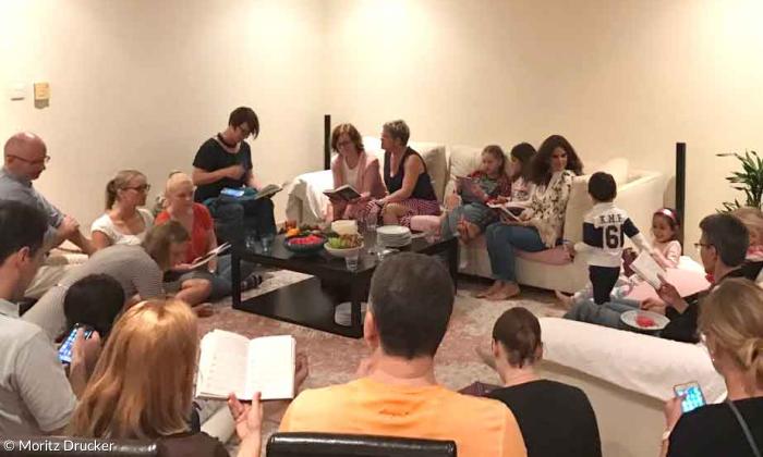 Pfarrer Moritz Drucker feiert Gottesdienst in Dubai
