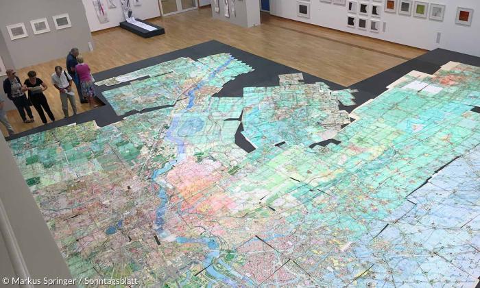 »euward 7« 2018 - Ausstellung im Buchheim Museum der Phantasie in Bernried - Karte »Athosland« von Michael Golz.