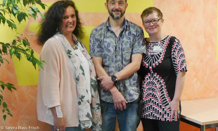 Das Team der Kunsttherapie in Bayreuth: von links die leitende Psychologin Monika Fischer, Sozialpädagoge Daniel Golla und die Künstlerin Ute Baumann.