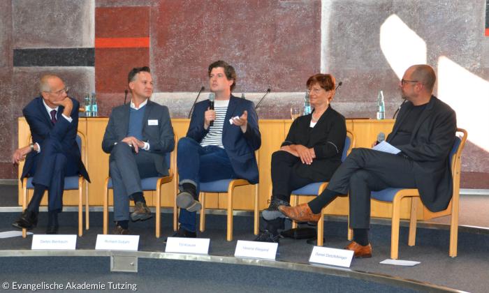 Podiumsdiskussion beim Medienforum der bayerischen Landeskirche in Tutzing.