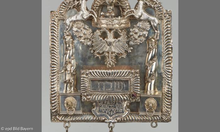 Ausstellung jüdisches Museum München geraubte Kultgegenstände