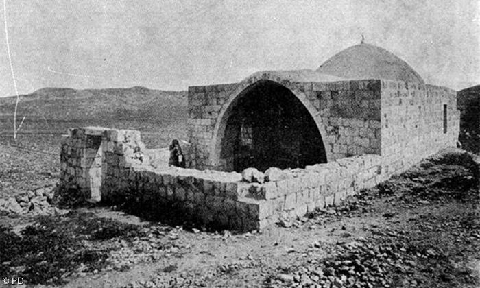 Das Josefsgrab (Sichem, Nablus) auf einer historischen Fotografie um 1900.
