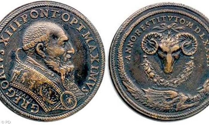 Päpstliche Gedenkmedaille anlässlich der Kalenderreform 1582 (Papst Gregor XIII., Frühlingstierkreiszeichen Widder).