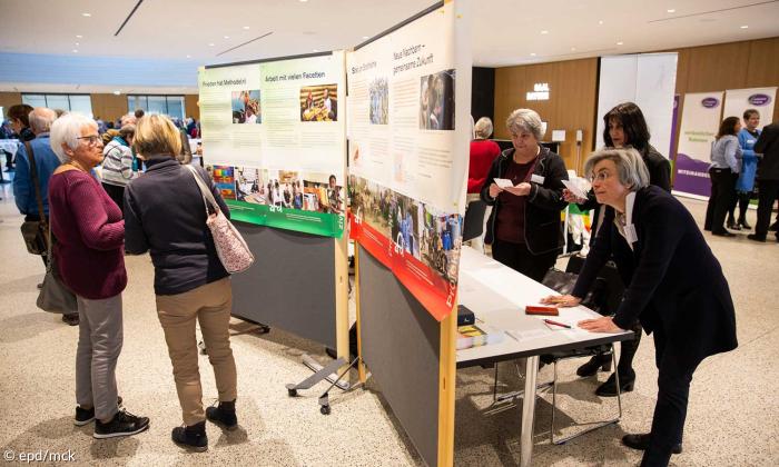 Aktionstand zum Thema Frieden auf der Synode in Lindau 2019