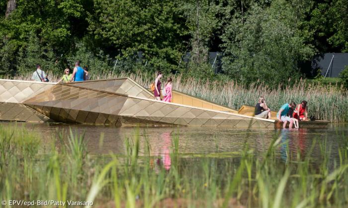 Weihersteig im Klingenweiherpark in Wassertrüdingen