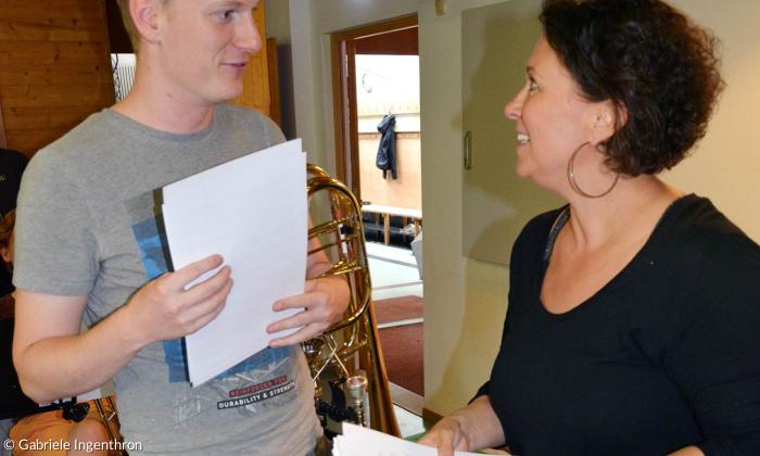 Landesposaunenwartin Kerstin Dikhoff mit Posaunist Phillip.