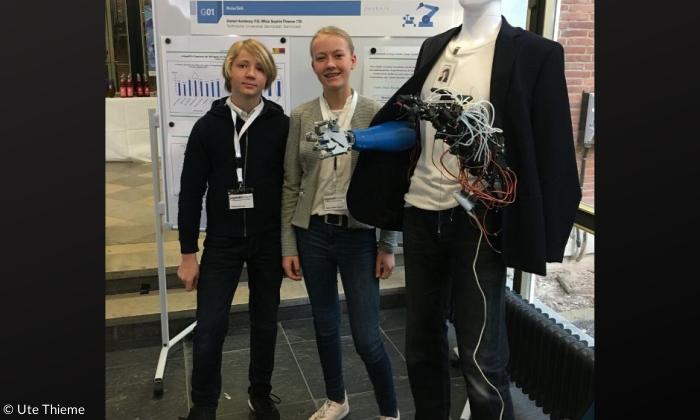 Daniel Homburg und Mirja Thieme gewinnen den Jugend forscht Sonderpreis 2019 der Christoffel-Blindenmission Deutschland e.V. (CBM)