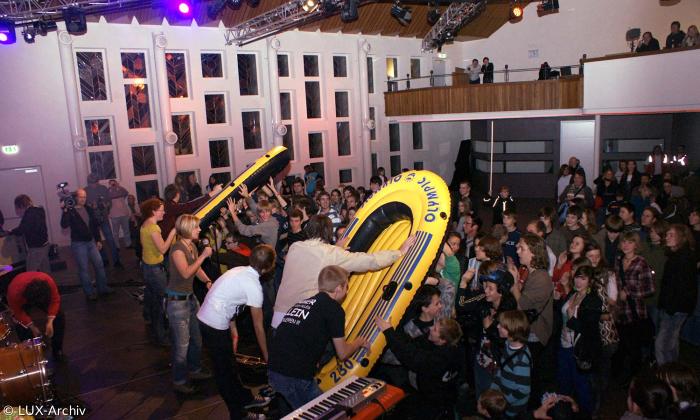 Party zur Einweihung der Jugendkirche LUX 
