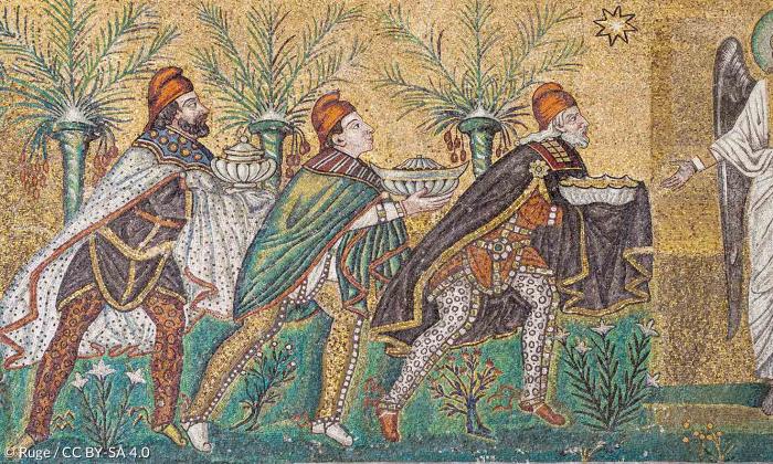 Mosaik der "Weisen aus dem Morgenland" aus dem 5. Jahrhundert in der Basilika Sant’Apollinare Nuovo in Ravenna.