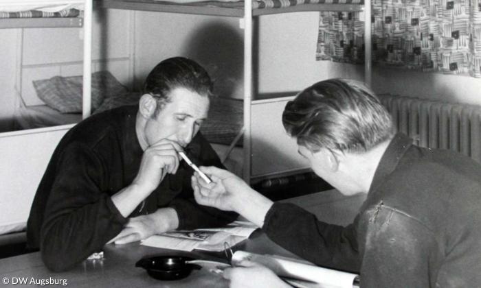 Bewohner im Bodelschwingh-Haus (Bild vermutlich von 1954).
