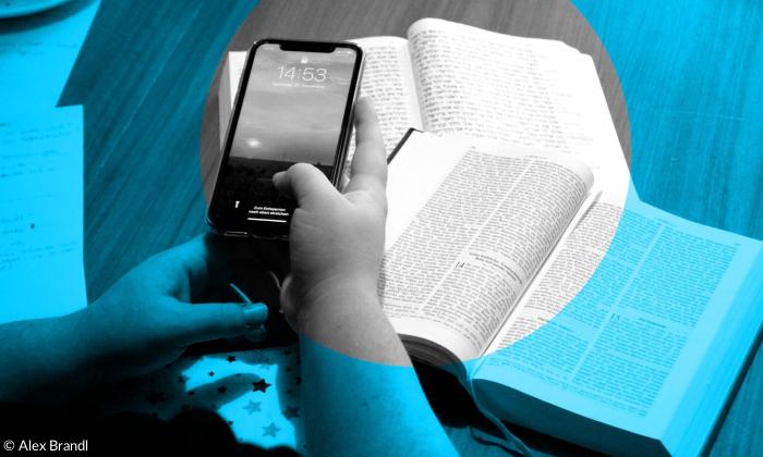 Communität Christusbruderschaft Selbitz Bibel Smartphone Studium
