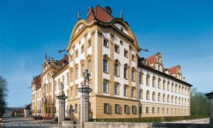 Die barocke Residenz des Deutschen Ordens im fränkischen Ellingen feiert 300. Geburtstag