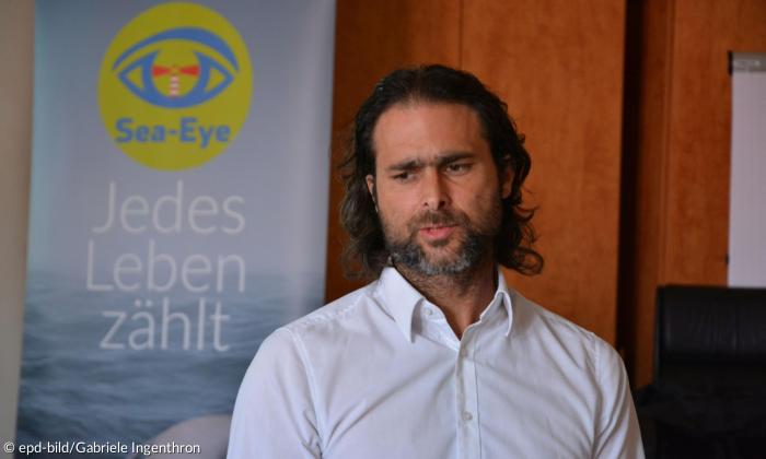Michael Buschheuer, der Gründer der beiden Regensburger Hilfsorganisationen Sea-Eye und Space-Eye.