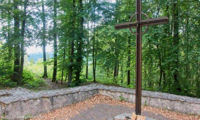 Kreuz Ruine St. Ottmar Keilberg Kirchweih