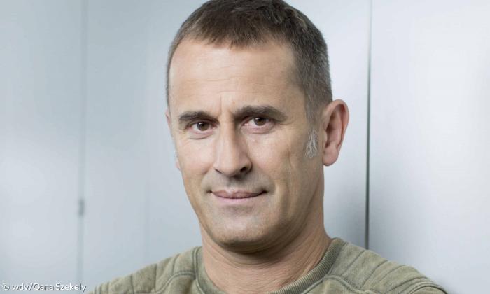 Ralf Schweikart Literaturwissenschaftler