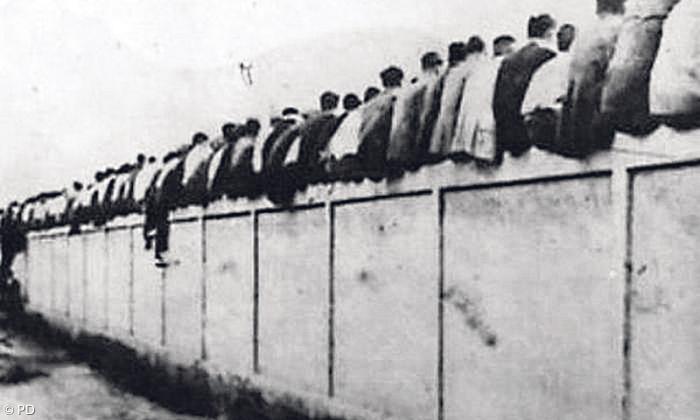 Warum nennen sich die Fans des katalanischen FCB »Culer« oder »Culés«? Dieses Bild erklärt, woher der Spitzname kommt.