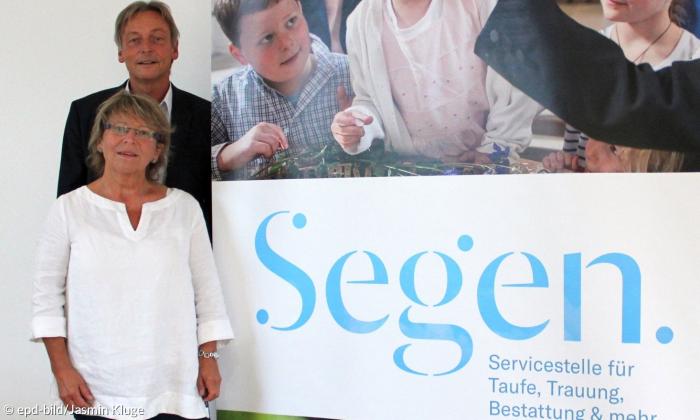 Das Pfarrerehepaar Karola und Oliver Schürrle