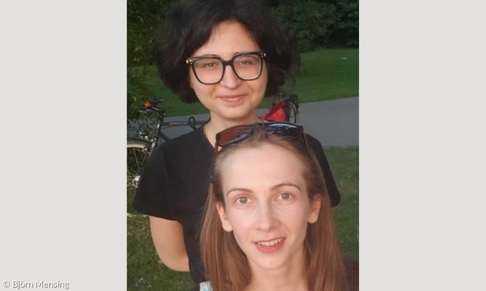 Zoriana Shainiuk (v.) und Ioanna Taigacheva haben ihren Freiwilligendienst in Dachau angetreten