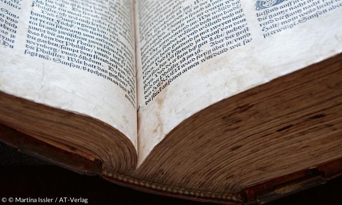Die Froschauer-Prachtbibel von 1531 – ausgestellt im Zürcher Grossmünster.