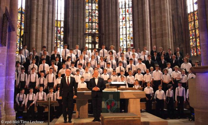Der Windsbacher Knabenchor singt gegen den Knabenchor aus dem polnischen Poznan (Posen)