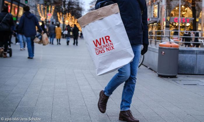 Eine Tasche mit der Aufschrift "Wir schenken uns nix"