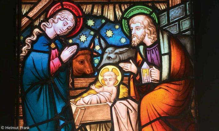 Geburt Jesu - Glasfenster der Nikolaus-Gallus-Kapelle im Alumneum Regensburg