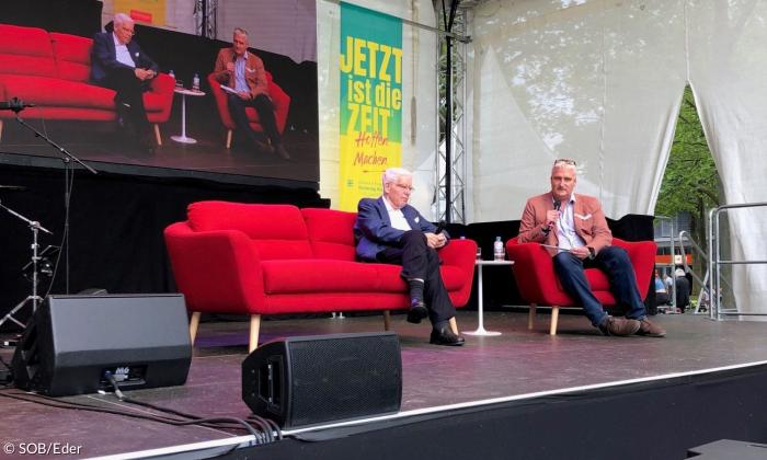 Josef Schuster auf dem "Roten Sofa"