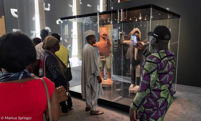 Stolz eines ganzen Landes: Blick in die Ausstellung im Palais de la Marina in Cotonou.